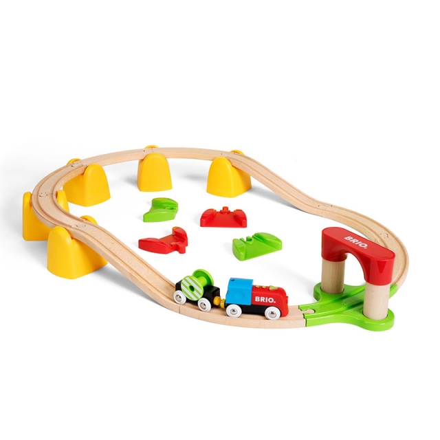 Brio erstes Bahnset mit Batterielok 33710